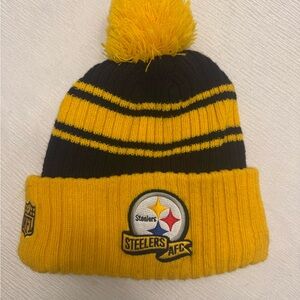 NFL Yellow and Gray Beanie